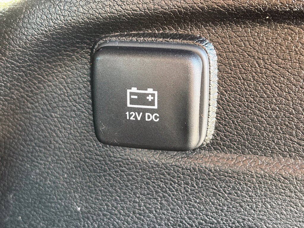 Certified 2023 Jeep Grand Cherokee L Limited AWD/4WD image 13