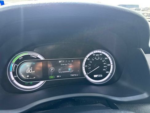 Used 2017 Kia Niro Touring FWD image 6