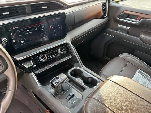 Used 2023 GMC Sierra 1500 Denali w/ Denali Reserve Package AWD/4WD image 19