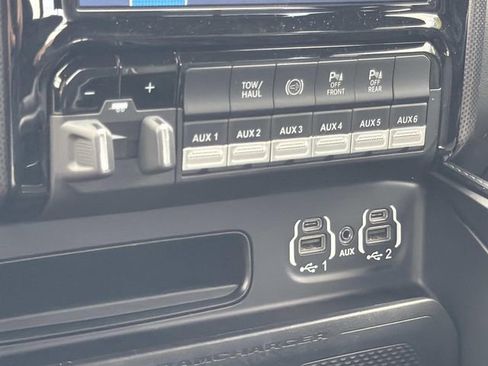 Used 2022 RAM 2500 Limited image 31