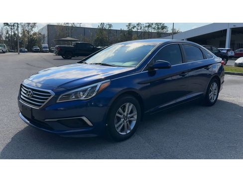 Used 2016 Hyundai Sonata SE image 4