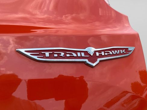 Certified 2018 Jeep Renegade Trailhawk w/ Cold Weather Group II AWD/4WD image 17