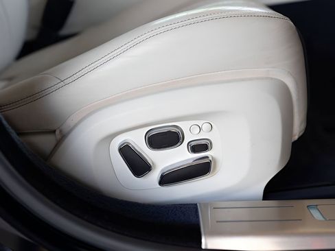 Used 2012 Jaguar XJ L RWD image 88