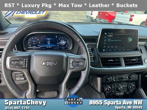 Used 2023 Chevrolet Suburban RST w/ Luxury Package image 12