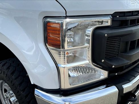 Used 2021 Ford F250 XL w/ Power Equipment Group AWD/4WD image 32