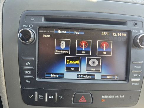 Used 2015 Chevrolet Traverse LS FWD image 21