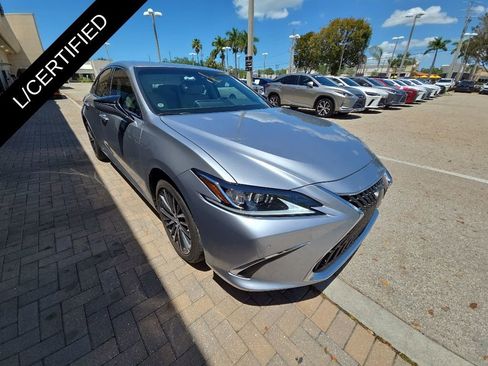 Used 2022 Lexus ES 350 w/ Premium Package FWD image 2