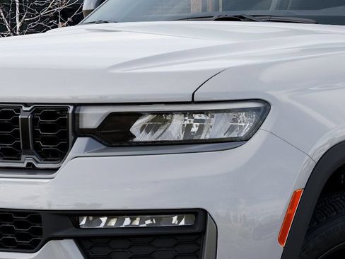 New 2026 Jeep Grand Cherokee L Limited AWD/4WD image 10
