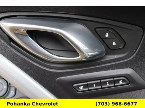 Used 2016 Chevrolet Camaro SS RWD image 21