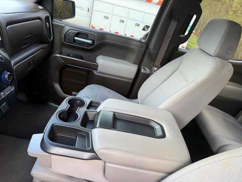 Used 2021 Chevrolet Silverado 1500 LT image 10