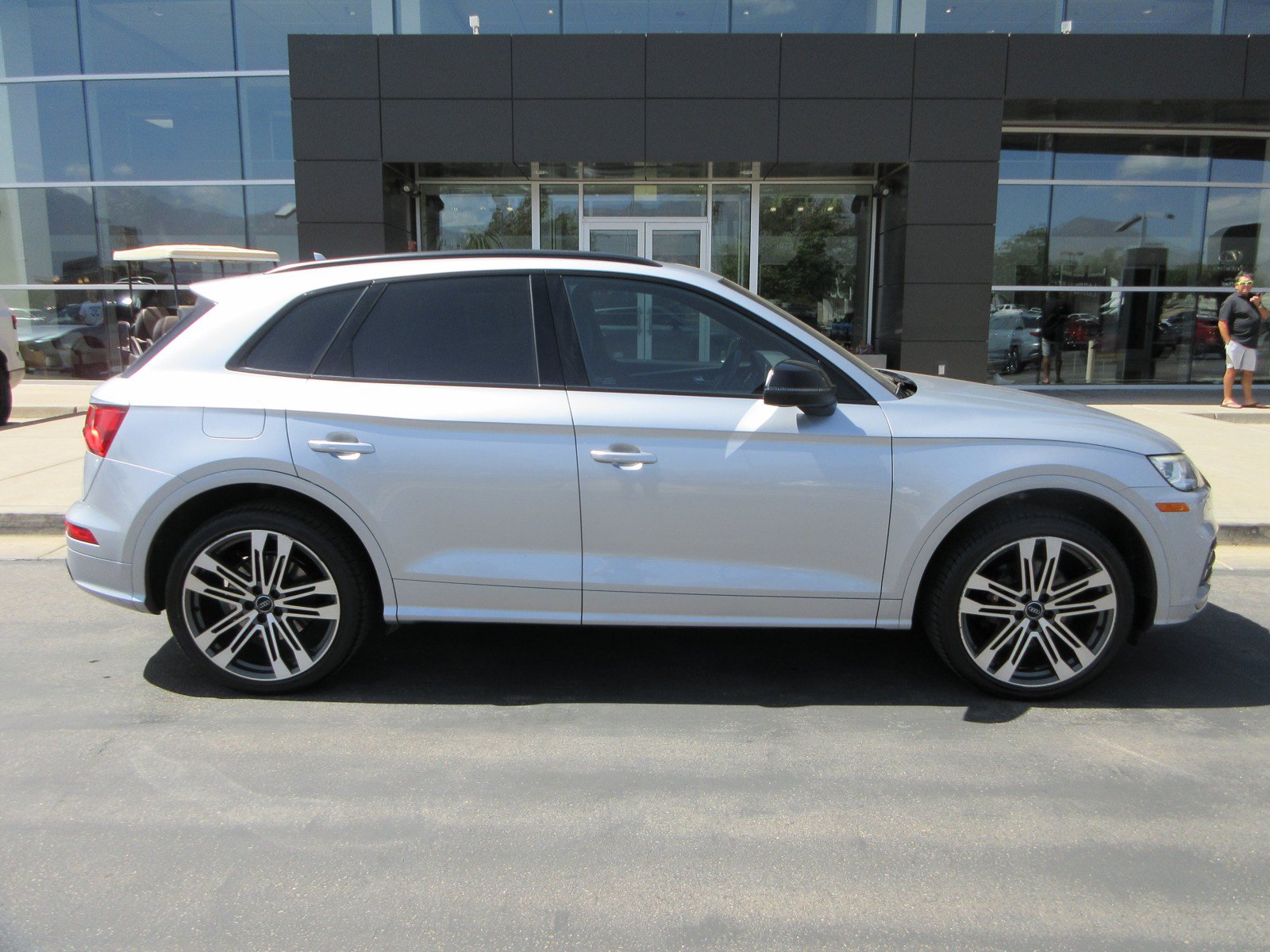 Used 2019 Audi SQ5 Premium Plus AWD/4WD image 11