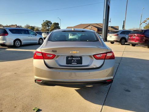 Used 2024 Chevrolet Malibu LT image 6