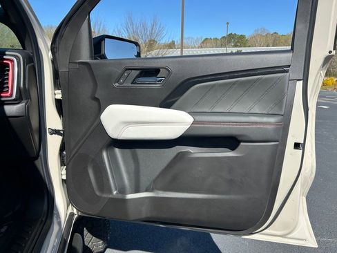 New 2026 GMC Canyon AT4X w/ AT4X AEV Edition image 59