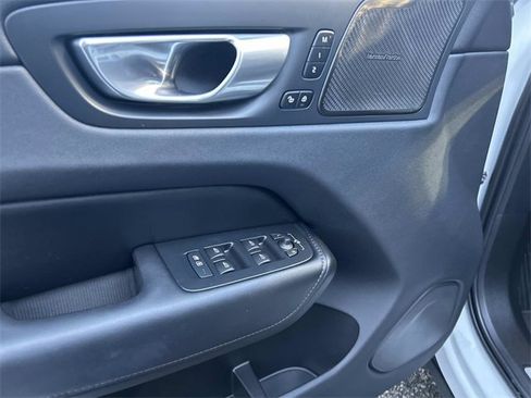 Used 2024 Volvo XC60 B5 Plus w/ Protection Package Premier image 19