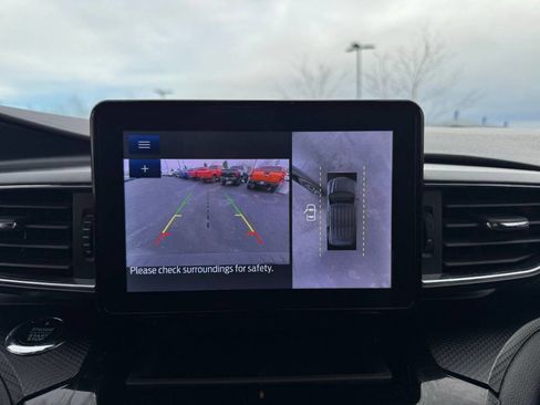 Used 2021 Ford Explorer ST image 26