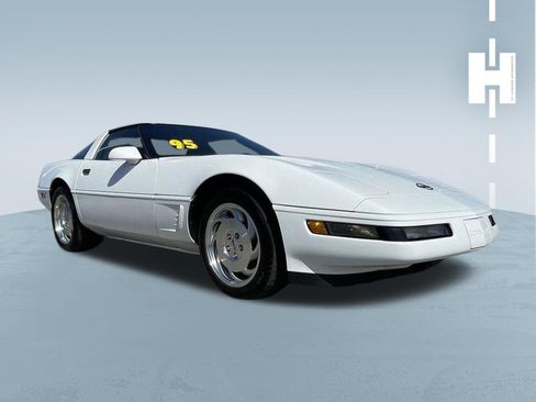 Used 1995 Chevrolet Corvette Coupe RWD image 1