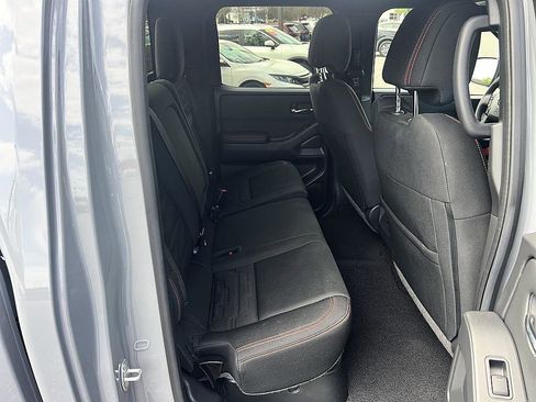 Certified 2025 Nissan Frontier PRO-4X image 16