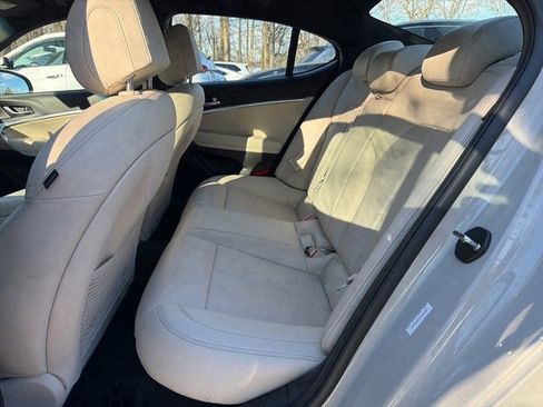 Used 2026 Genesis G70 2.5T image 13