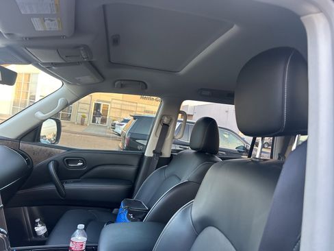 Certified 2023 INFINITI QX80 Premium Select w/ All-Season Package image 8