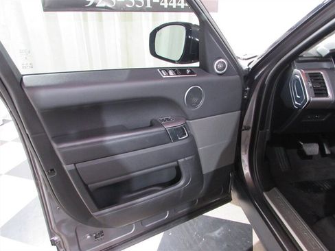 Used 2019 Land Rover Range Rover Sport HSE image 13