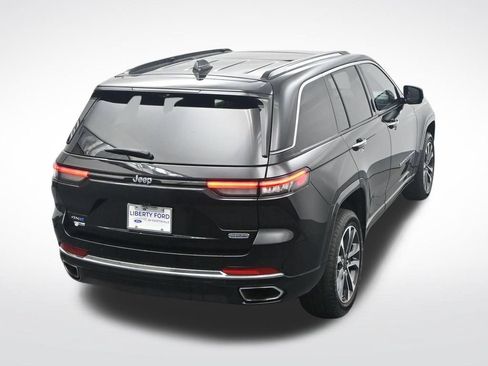 Used 2023 Jeep Grand Cherokee Overland w/ Luxury Tech Group IV AWD/4WD image 28