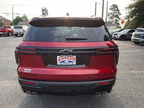 New 2027 Chevrolet Traverse LT w/ Midnight/Sport Edition FWD image 9