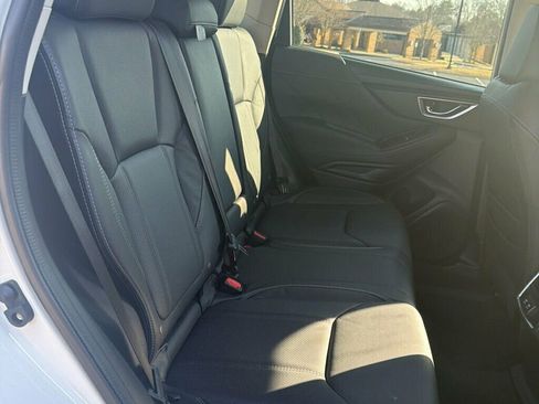 Used 2020 Subaru Forester Limited image 16