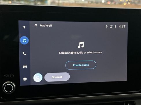 Used 2025 Toyota Camry SE image 21