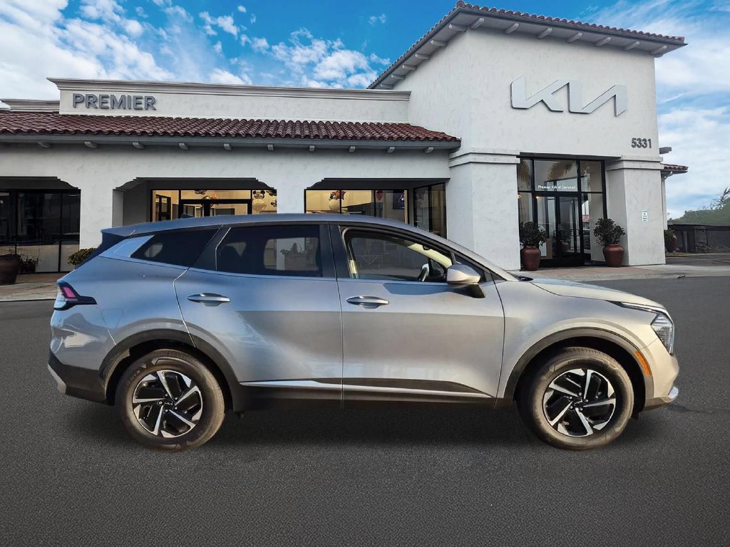Certified 2025 Kia Sportage LX AWD/4WD image 9