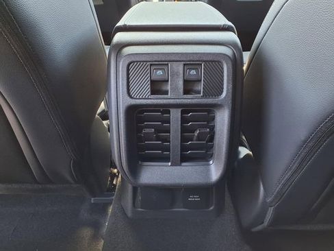 New 2026 Ford Bronco Outer Banks w/ Sasquatch Package image 8