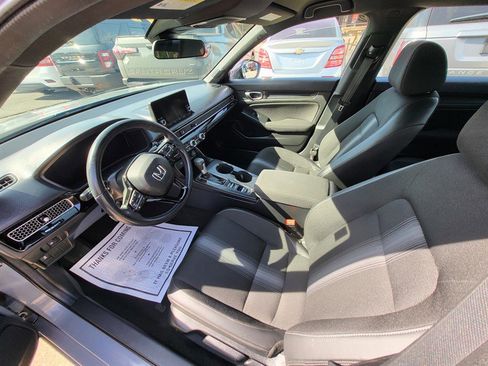 Used 2025 Honda Civic Sport image 13