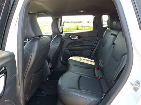 Certified 2023 Jeep Compass Latitude AWD/4WD image 10