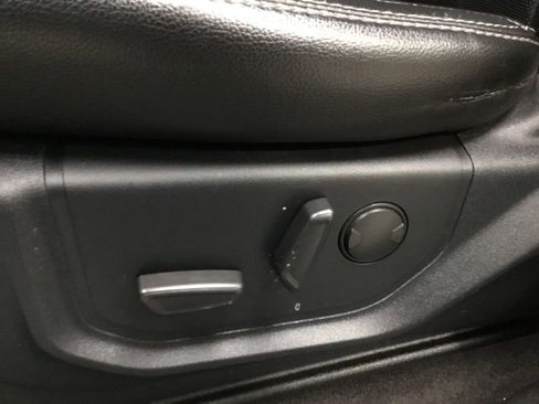 Used 2020 Ford F150 Lariat w/ Equipment Group 502A Luxury image 10