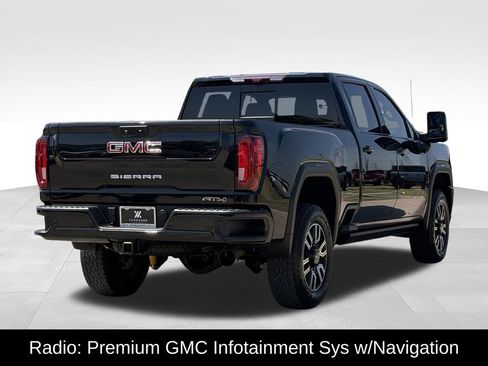 Used 2021 GMC Sierra 2500 AT4 w/ AT4 Premium Plus Package AWD/4WD image 10