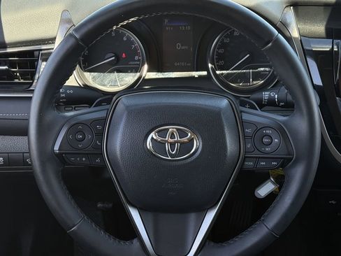 Used 2022 Toyota Camry SE image 13