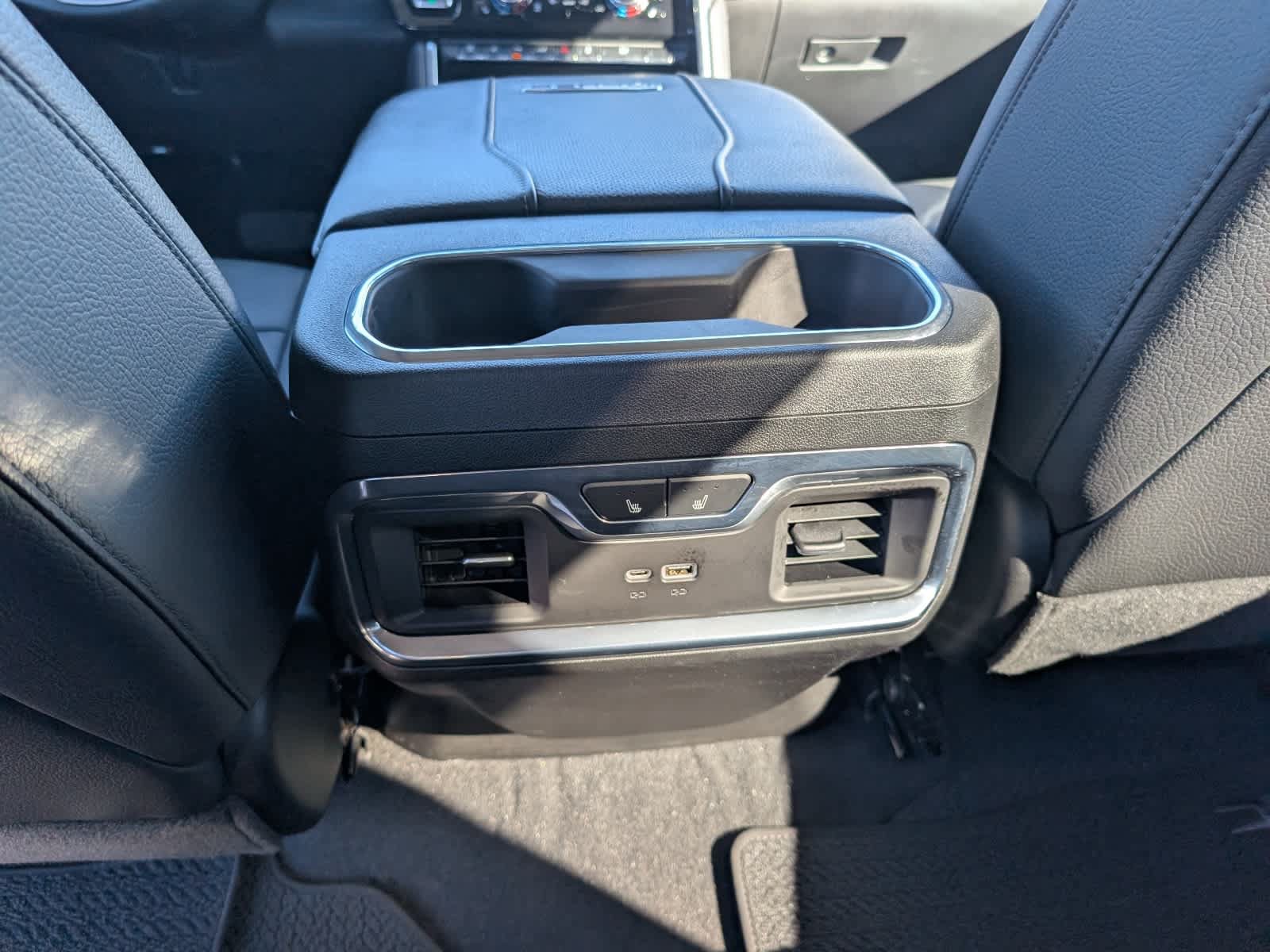 Certified 2026 GMC Sierra 3500 Denali AWD/4WD image 22