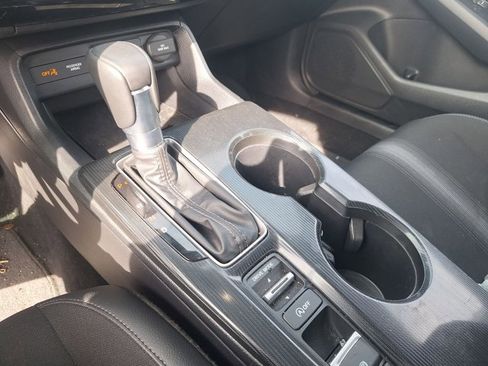 Used 2025 Honda Civic Sport image 12