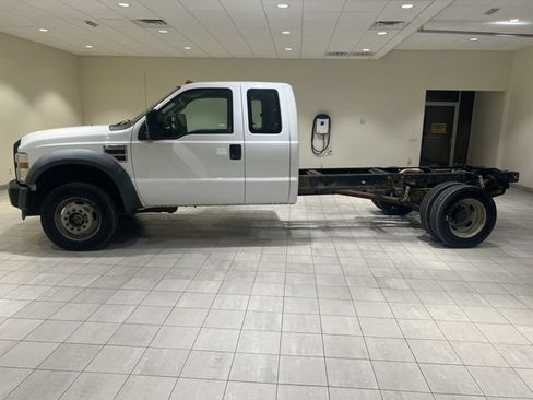 Used 2008 Ford F550 4x4 Super Cab Super Duty image 2