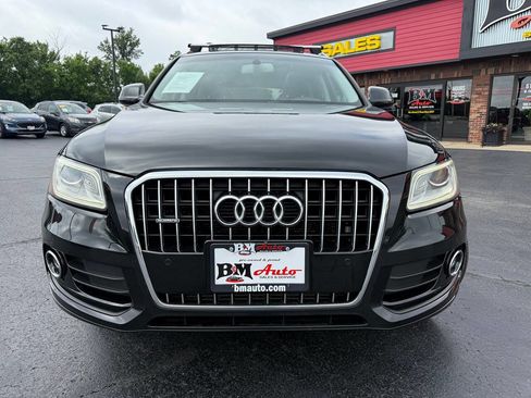 Used 2017 Audi Q5 2.0T Premium Plus w/ Technology Package AWD/4WD image 2