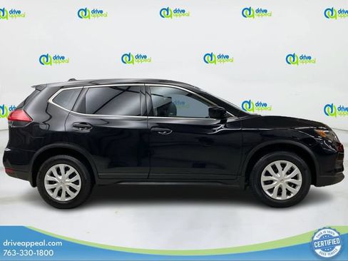 Used 2017 Nissan Rogue S AWD/4WD image 4
