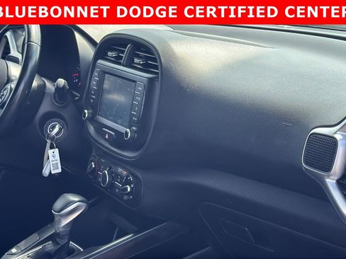 Used 2020 Kia Soul GT-Line image 28