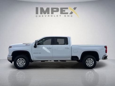 New 2026 Chevrolet Silverado 2500 LTZ w/ LTZ Convenience Package AWD/4WD image 2