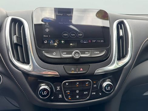 Used 2023 Chevrolet Equinox Premier AWD/4WD image 26