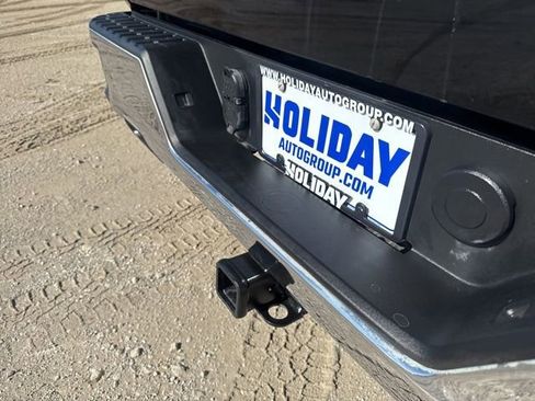 Used 2022 Chevrolet Silverado 1500 LT image 11