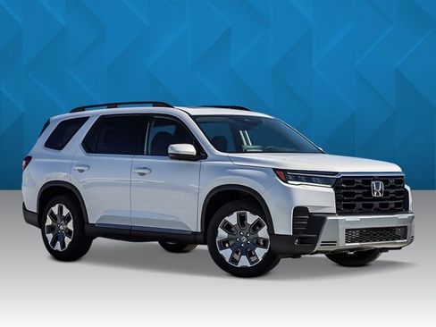 New 2026 Honda Pilot Touring image 5