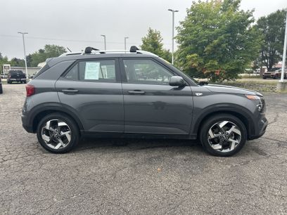 Used 2024 Hyundai Venue SEL