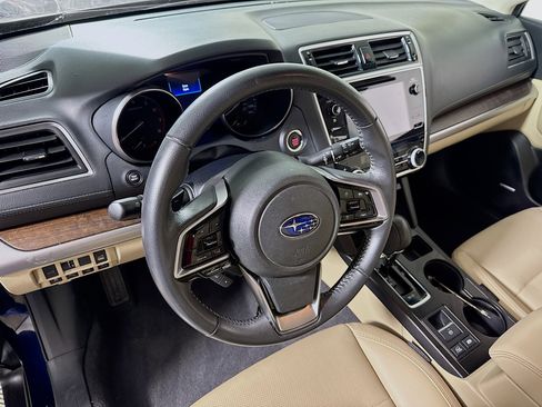 Used 2018 Subaru Outback 2.5i Limited image 14