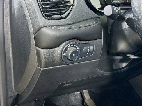 Used 2022 Dodge Durango GT image 9