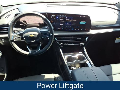 New 2026 Chevrolet Traverse LT w/ Driver Confidence Package FWD image 19