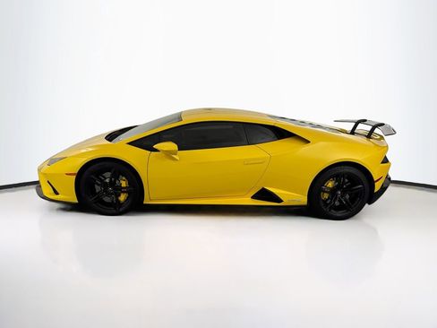 Used 2020 Lamborghini Huracan EVO RWD image 8